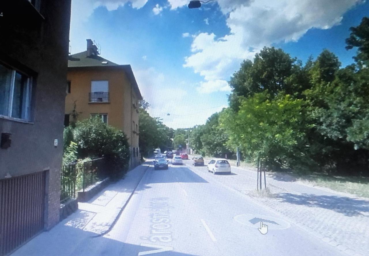 Privatunterkunft Varosmajor84b *